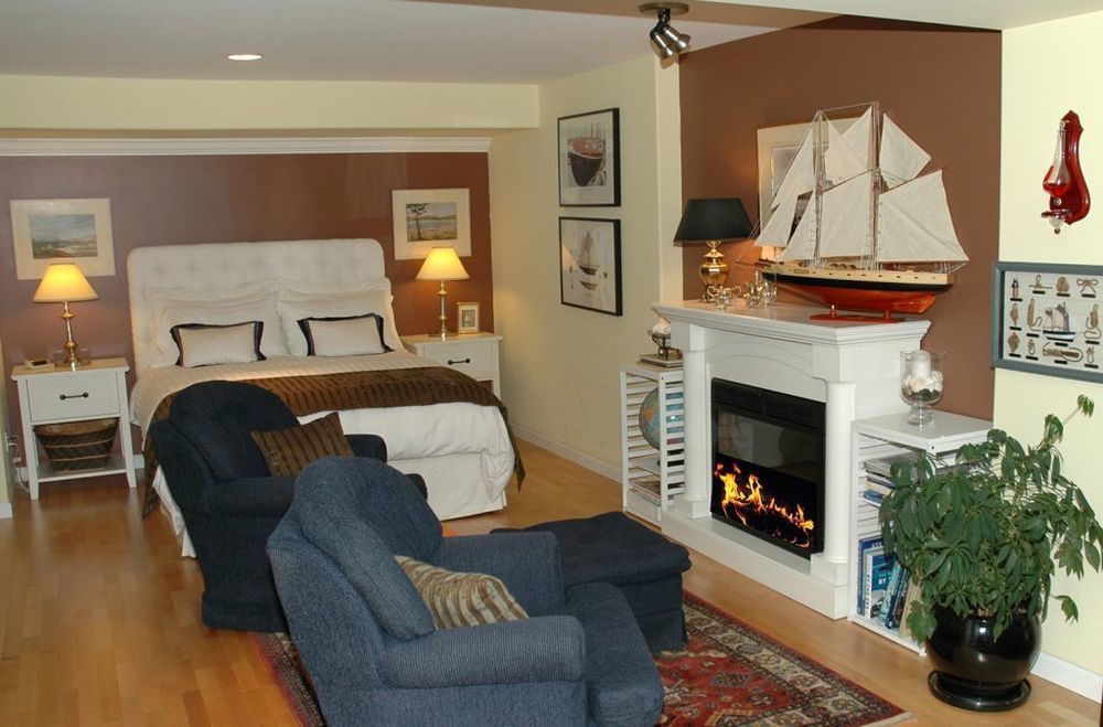 At The Shore Bed And Breakfast ซีเชลท์ ภายนอก รูปภาพ